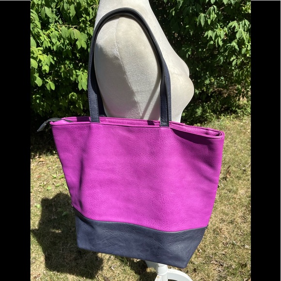 Call It Spring’s Faux PU Leather Zip Top Tote - Picture 4 of 13